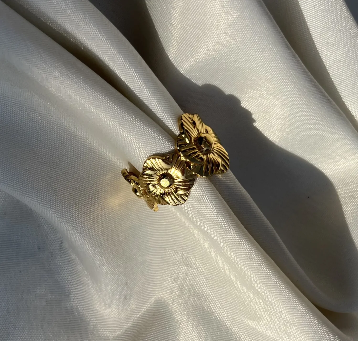 Aurelia Bloom Ring