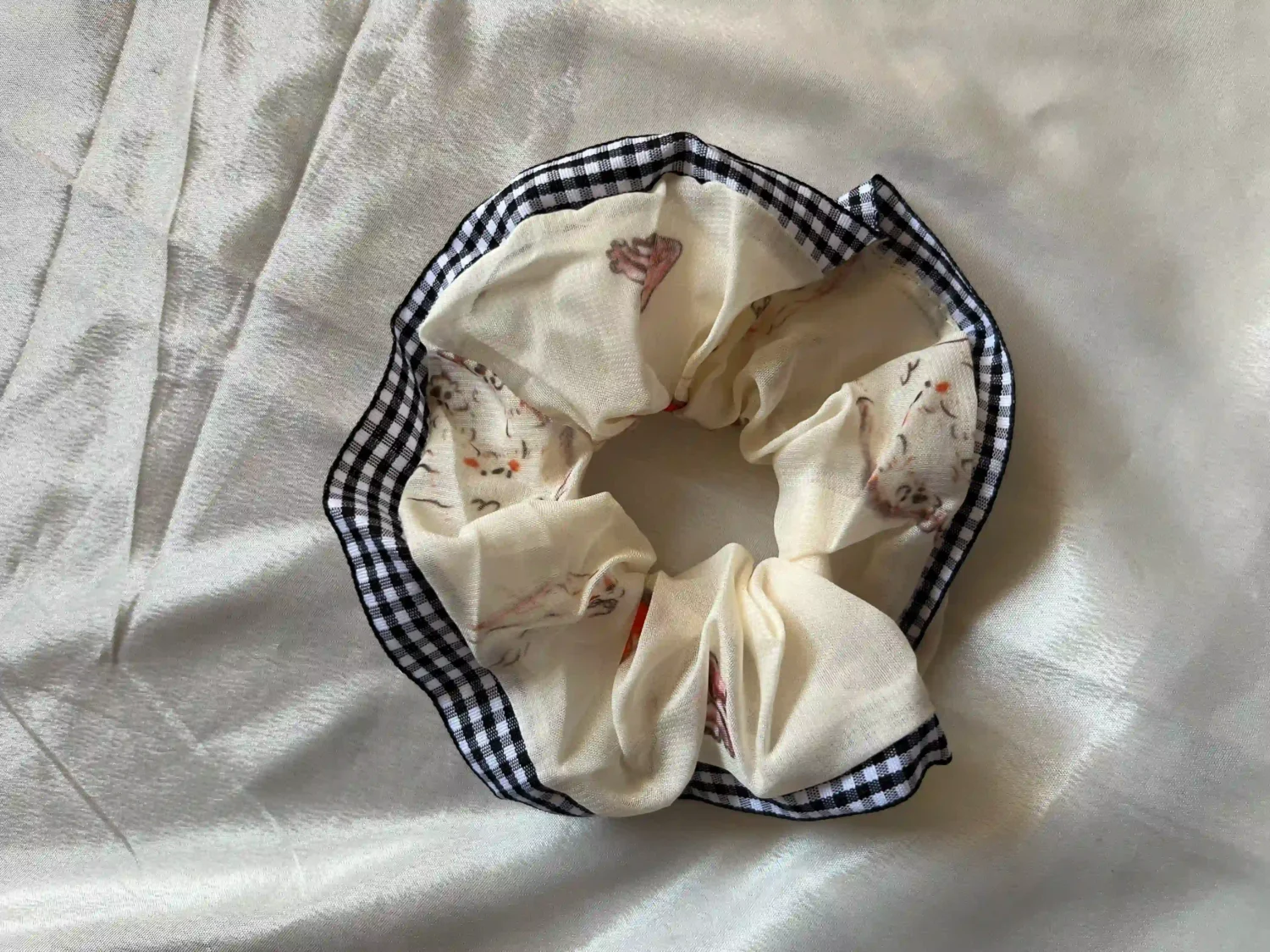 Cute Korean Scrunchie Begie