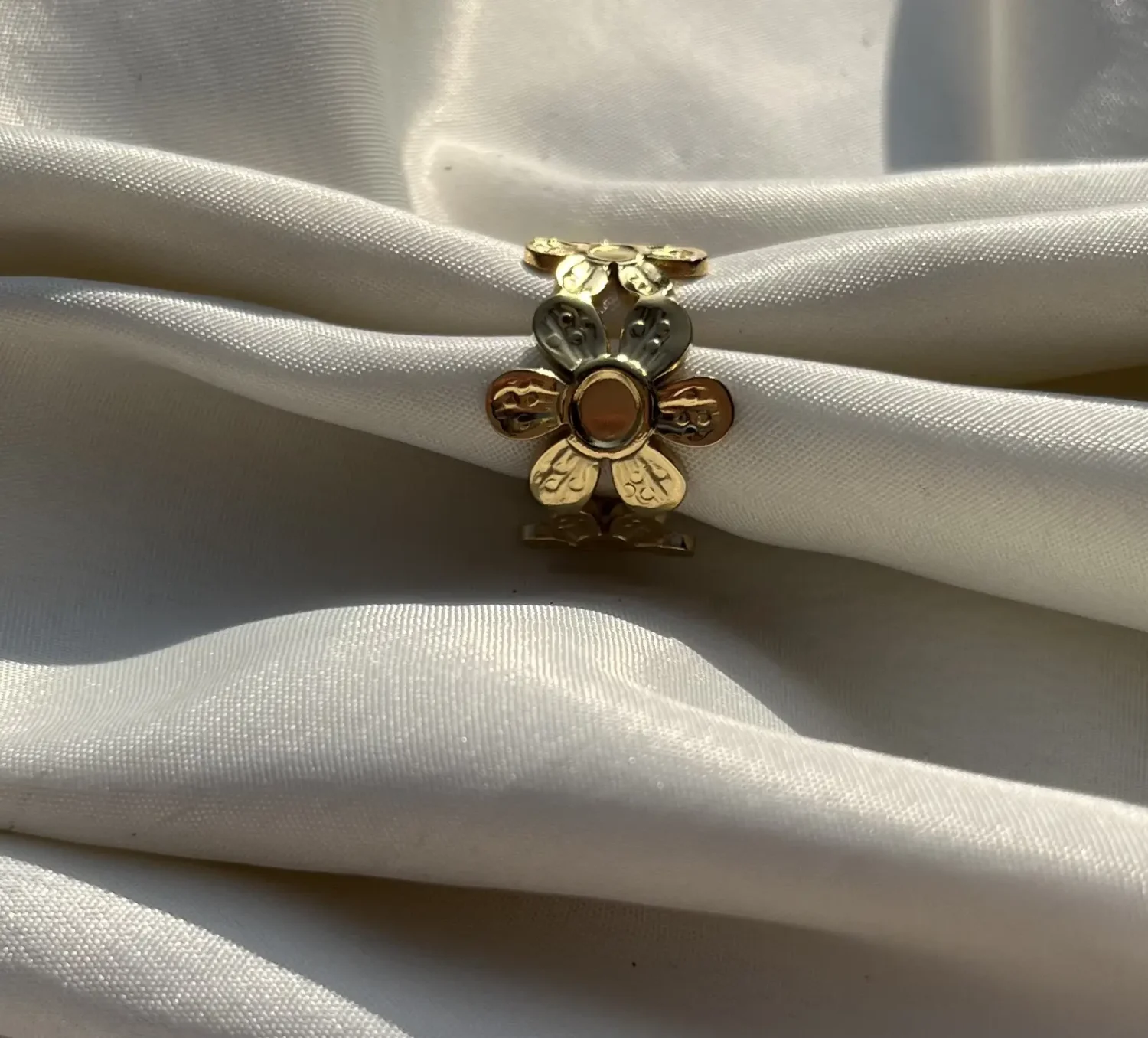 SunBloom Anti-Tarnish Ring