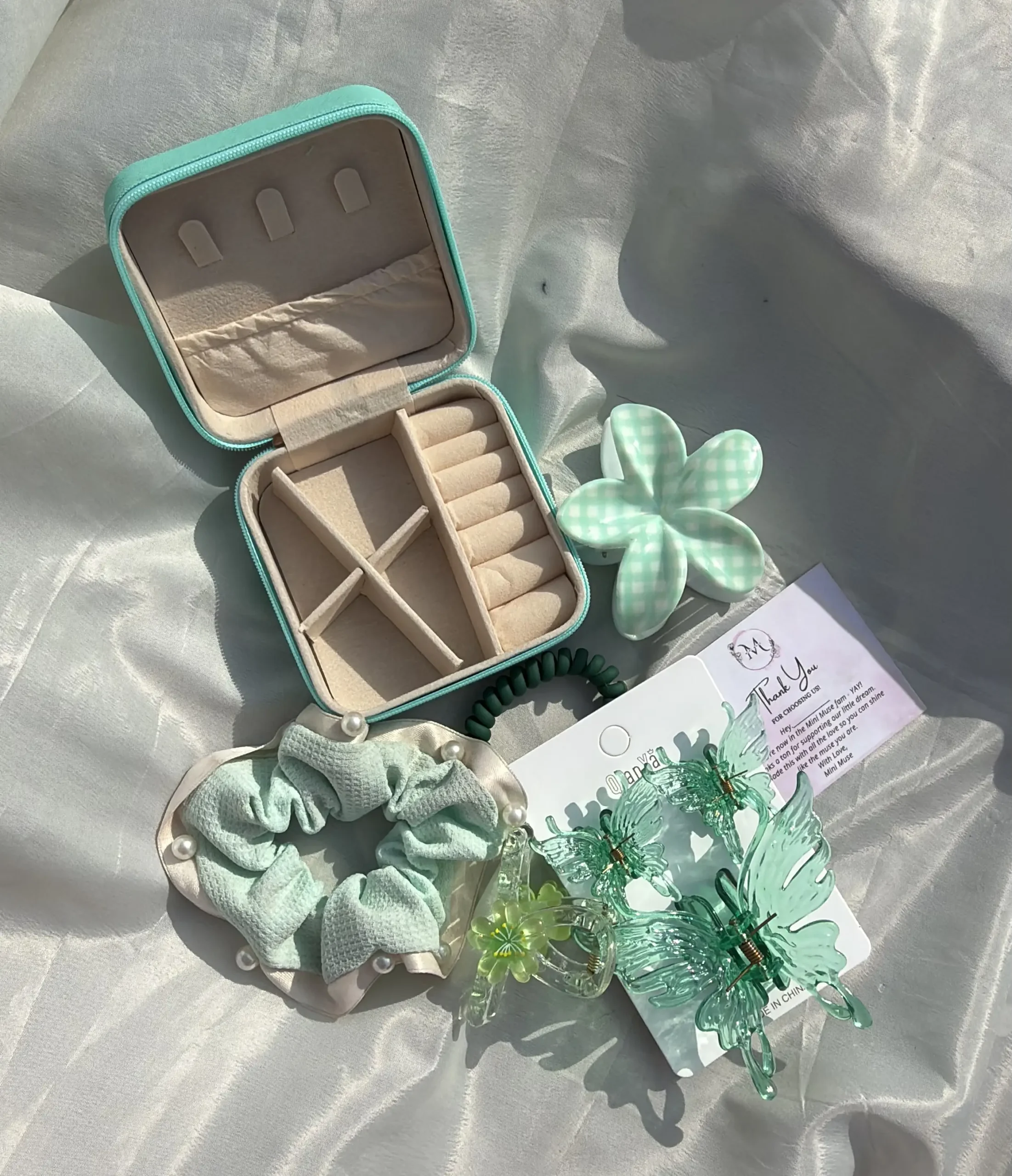 Mint Green Hair Combo + Jewellery Organizer